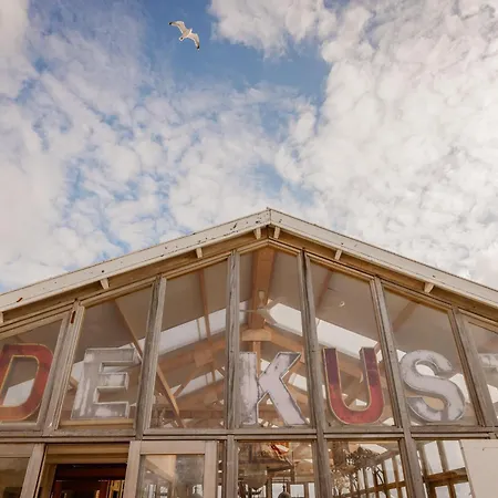Beautifully Situated On The North Sea Of Holiday home Wijk aan Zee