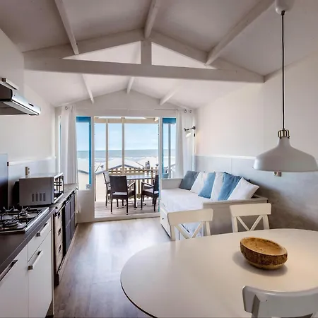 Holiday home Beautifully Situated On The North Sea Of Wijk aan Zee